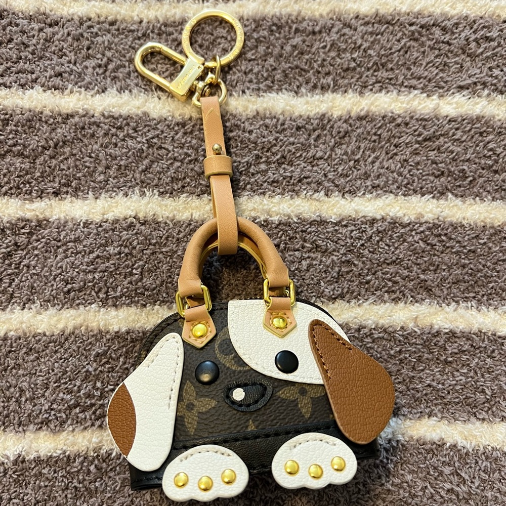 Cute Dog-Shaped Keychain Wallet
